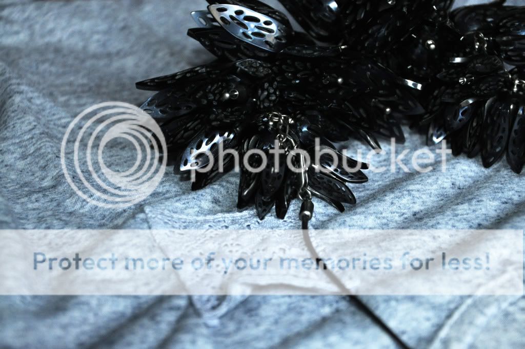www.mariloe-a-paris.com